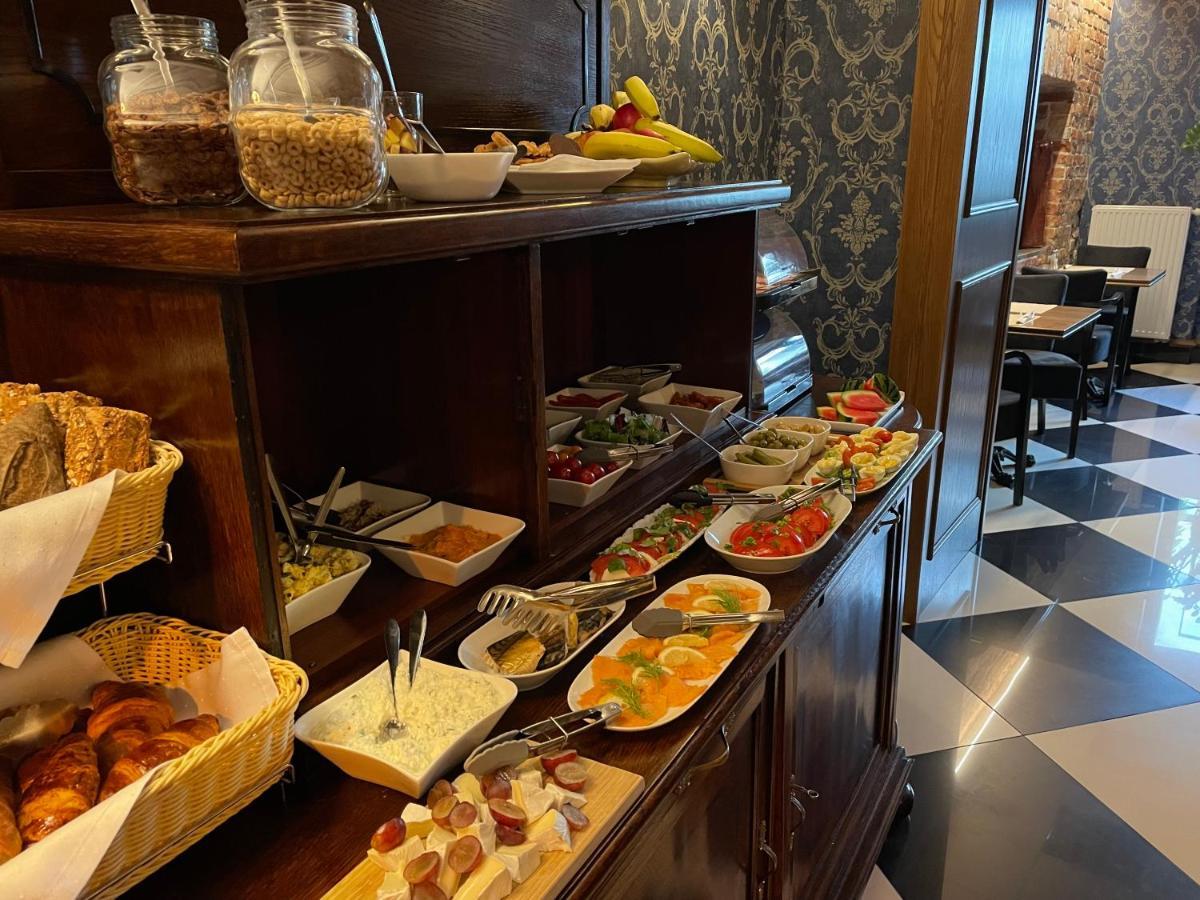 Sleepwalker Boutique Suites Вроцлав Екстериор снимка