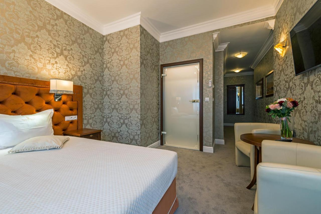 Sleepwalker Boutique Suites Вроцлав Екстериор снимка