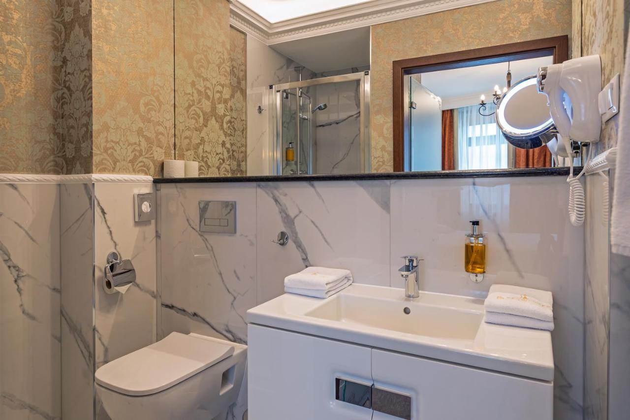 Sleepwalker Boutique Suites Вроцлав Екстериор снимка