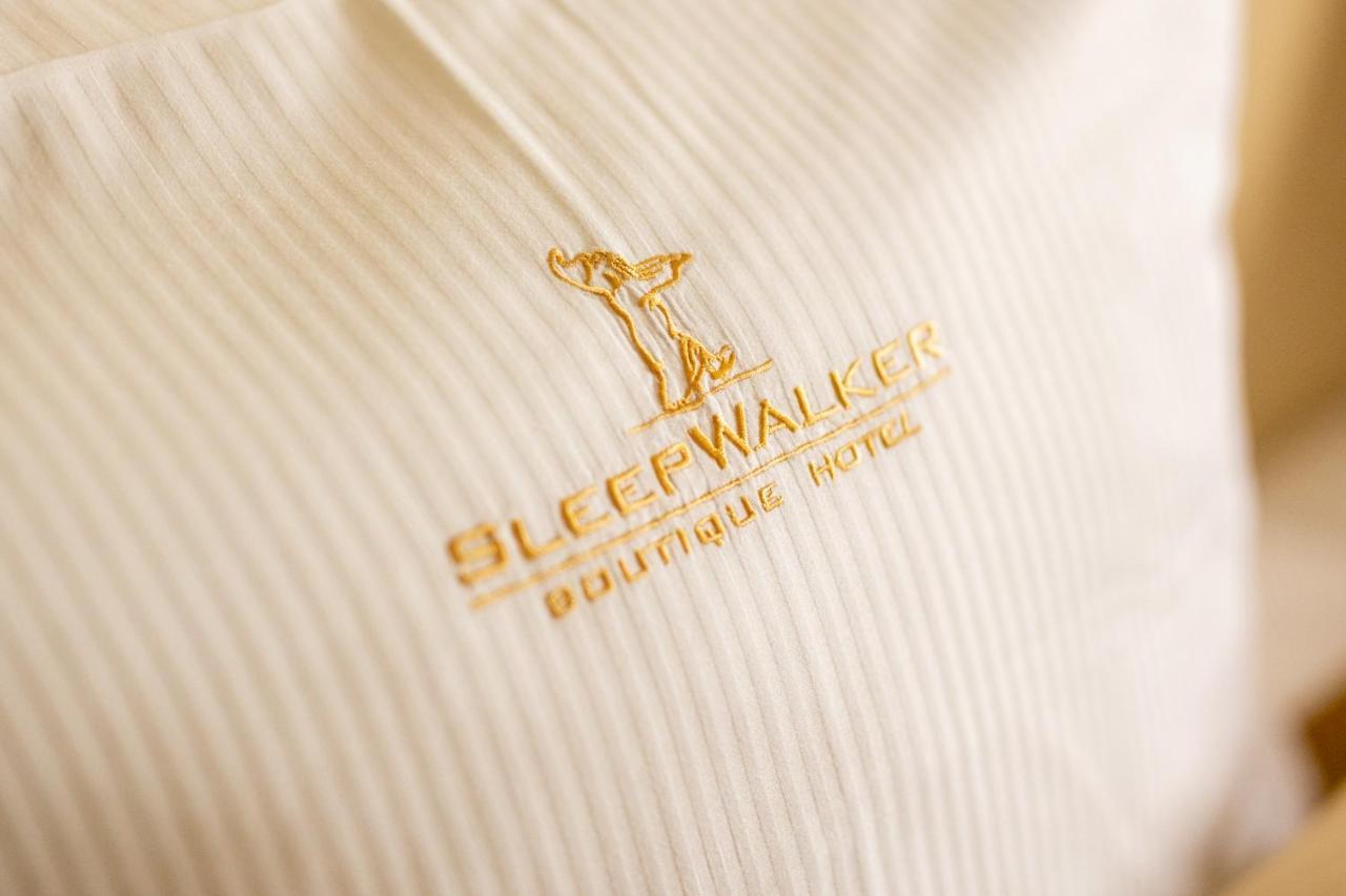 Sleepwalker Boutique Suites Вроцлав Екстериор снимка
