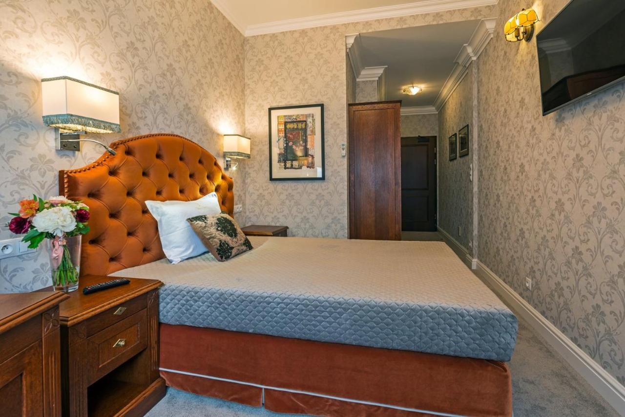 Sleepwalker Boutique Suites Вроцлав Екстериор снимка