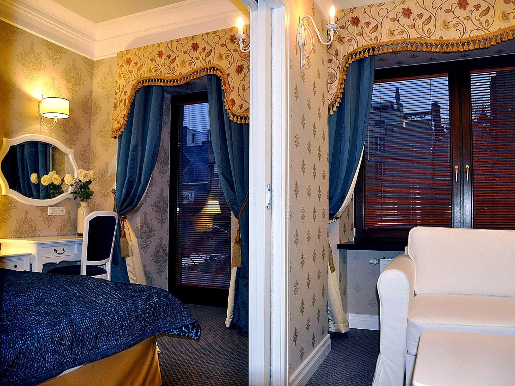 Sleepwalker Boutique Suites Вроцлав Екстериор снимка