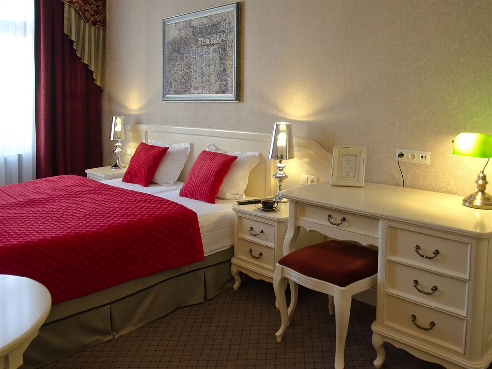 Sleepwalker Boutique Suites Вроцлав Екстериор снимка