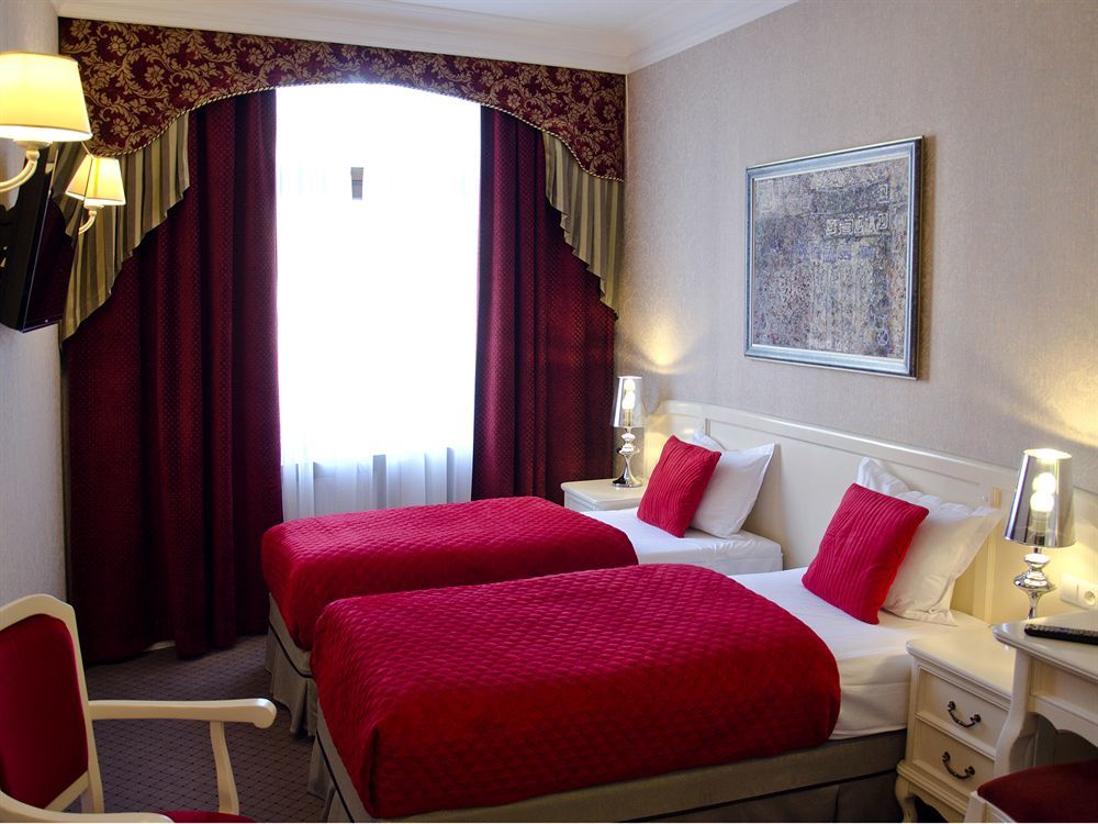 Sleepwalker Boutique Suites Вроцлав Екстериор снимка