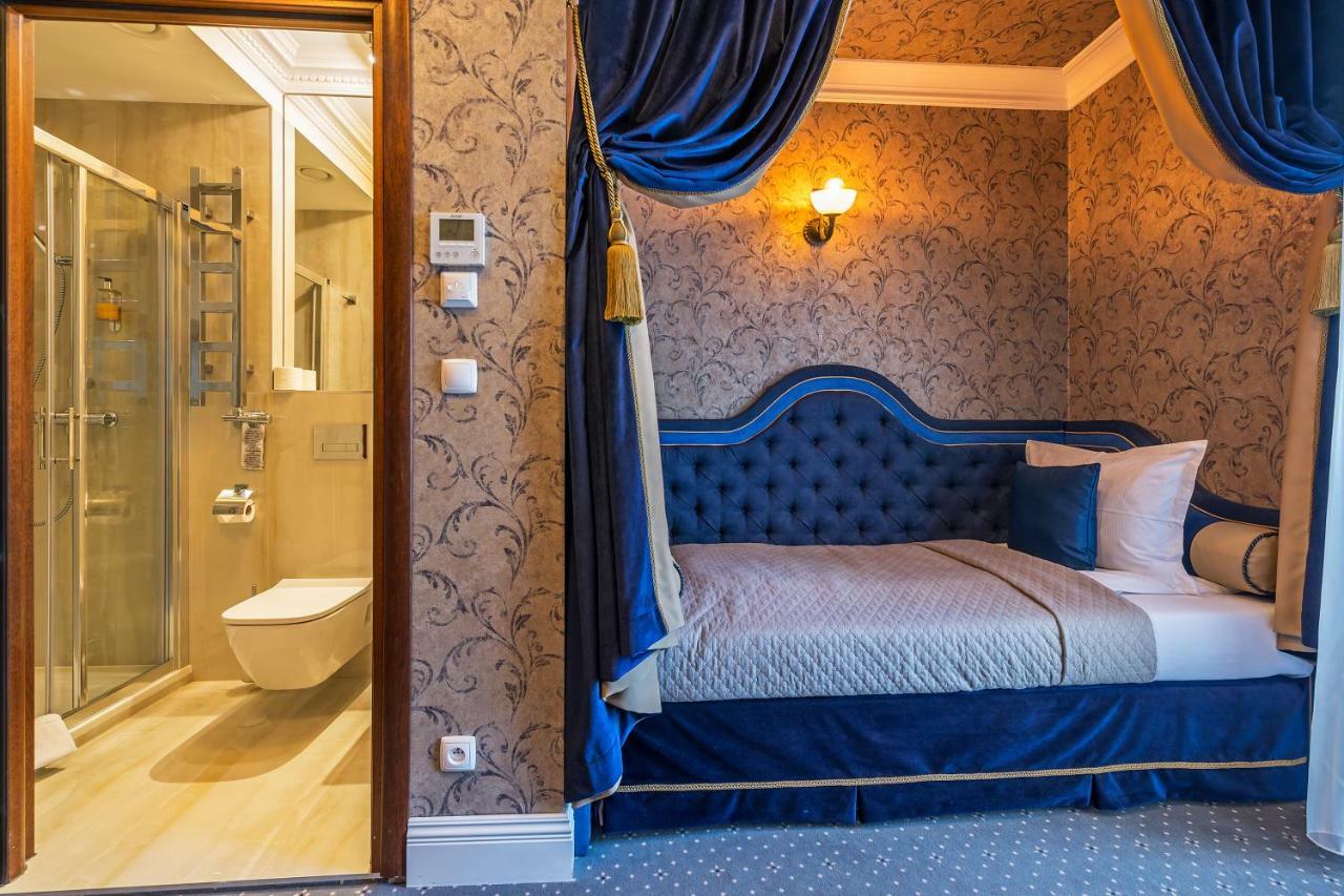 Sleepwalker Boutique Suites Вроцлав Екстериор снимка
