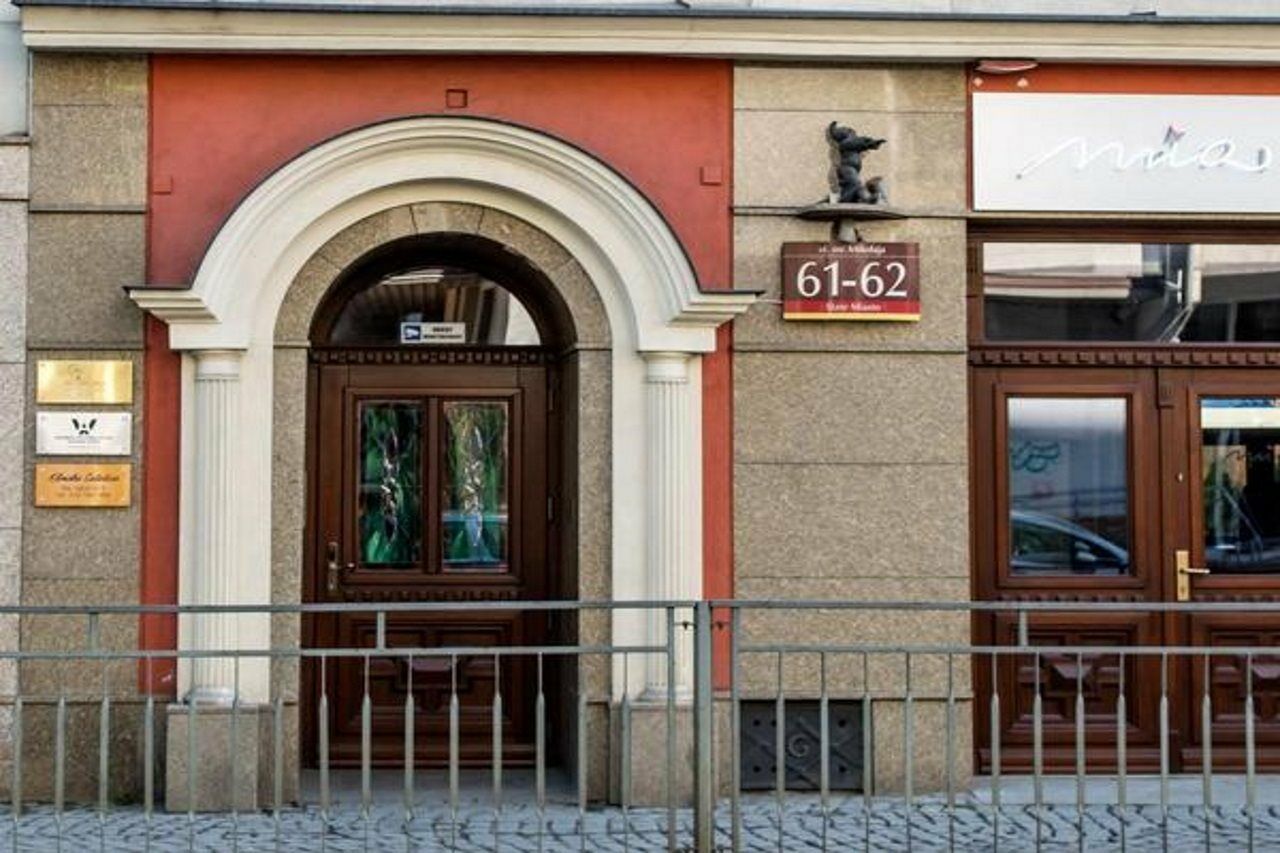 Sleepwalker Boutique Suites Вроцлав Екстериор снимка
